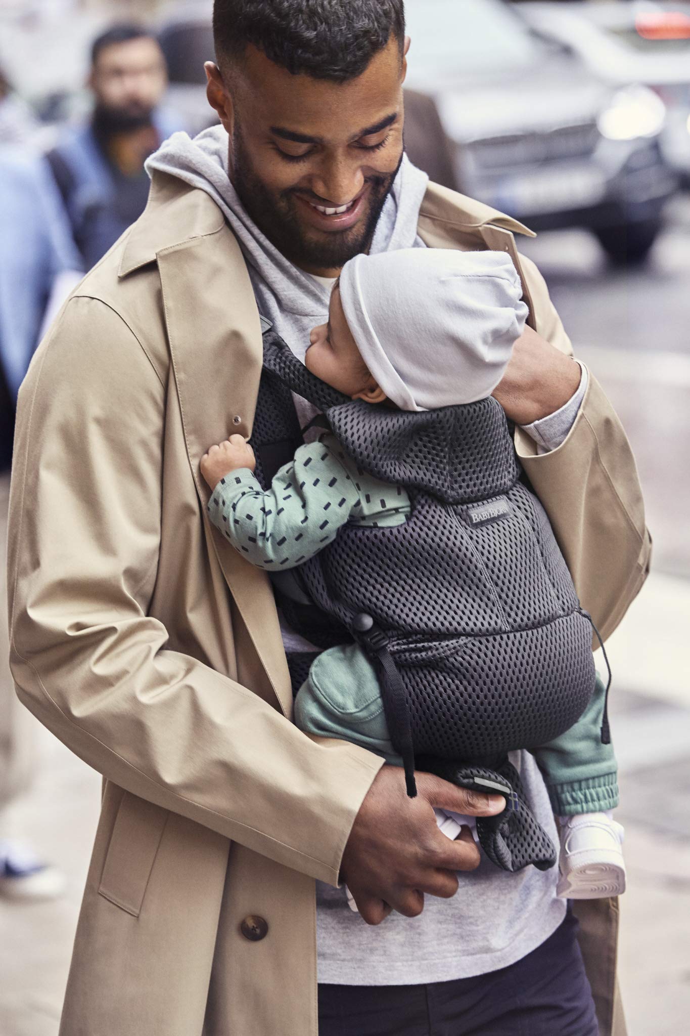 BabyBjörn Baby Carrier Free