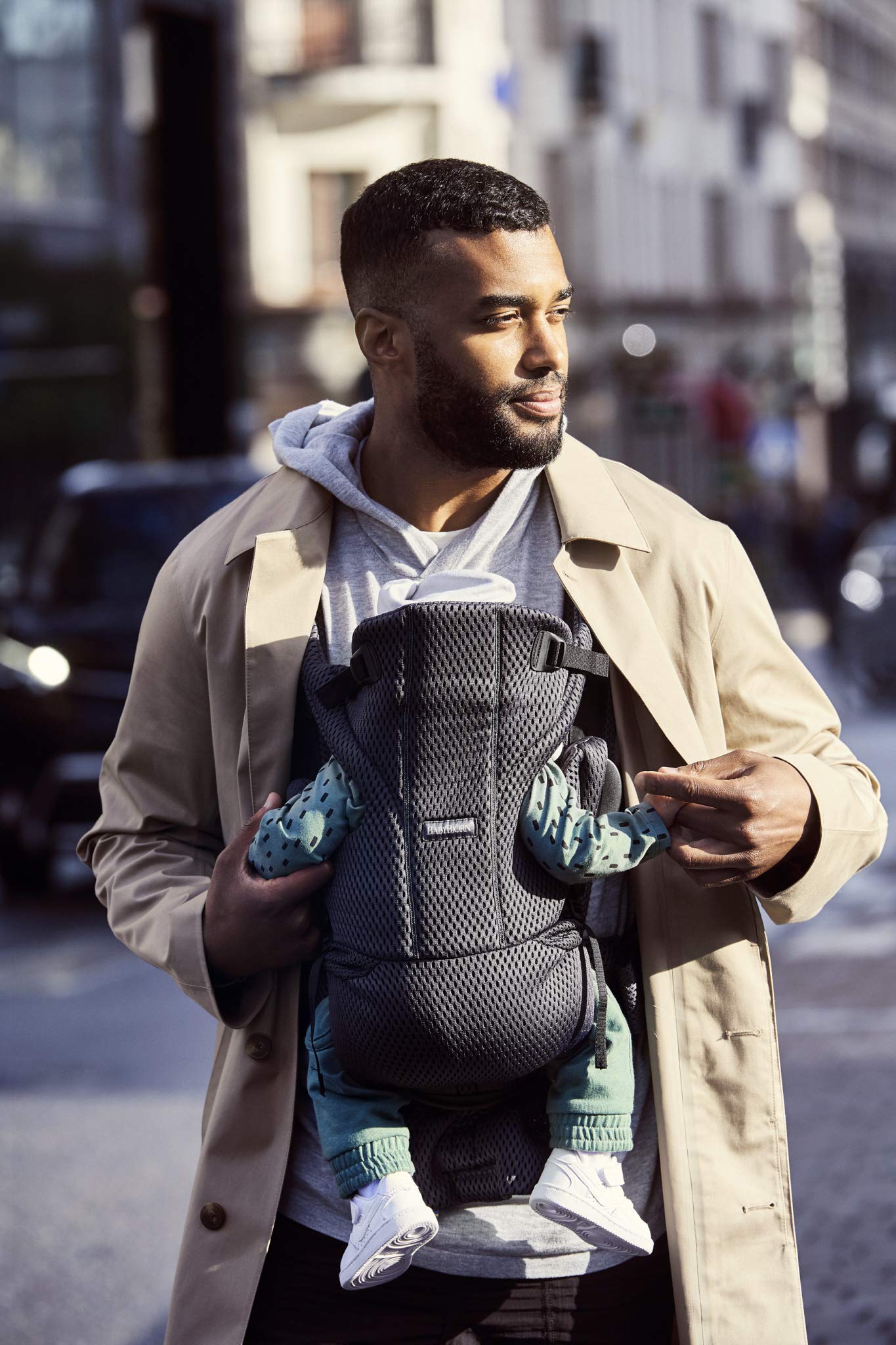 BabyBjörn Baby Carrier Free
